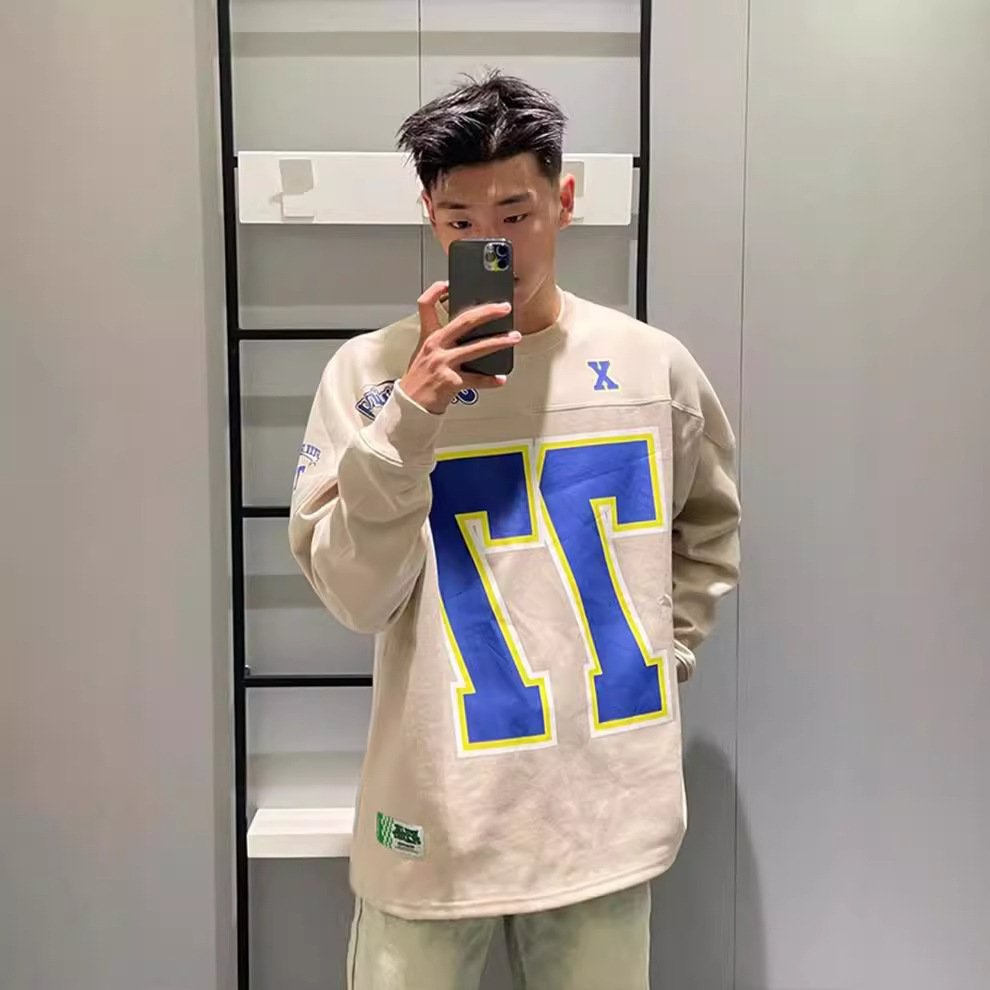 b2677e10-6084-4265-8b3f-f332c483f3b4.jpg تي شيرت ثقيل بأكمام طويلة وغطاء للرأس من American Retro Ice Clothing