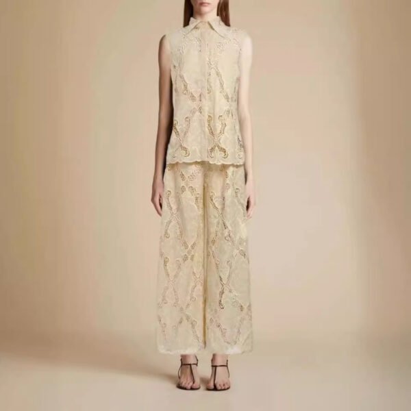 بدلة بولو مطرزة بدون أكمام بتصميم عطلة على شاطئ البحر