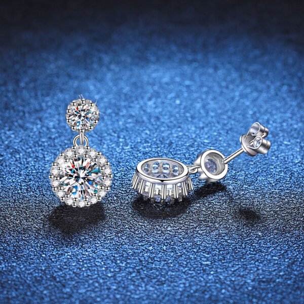 أقراط بسيطة من الفضة الإسترلينية عيار 925 بلون D، مرصعة بأحجار المويسانيت