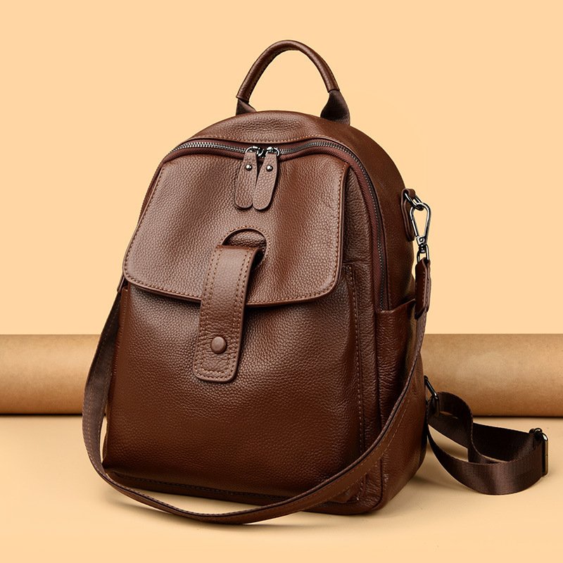 حقيبة ظهر متعددة الأغراض من الجلد الناعم بتصميم عصري وسعة كبيرة ومتناسقة