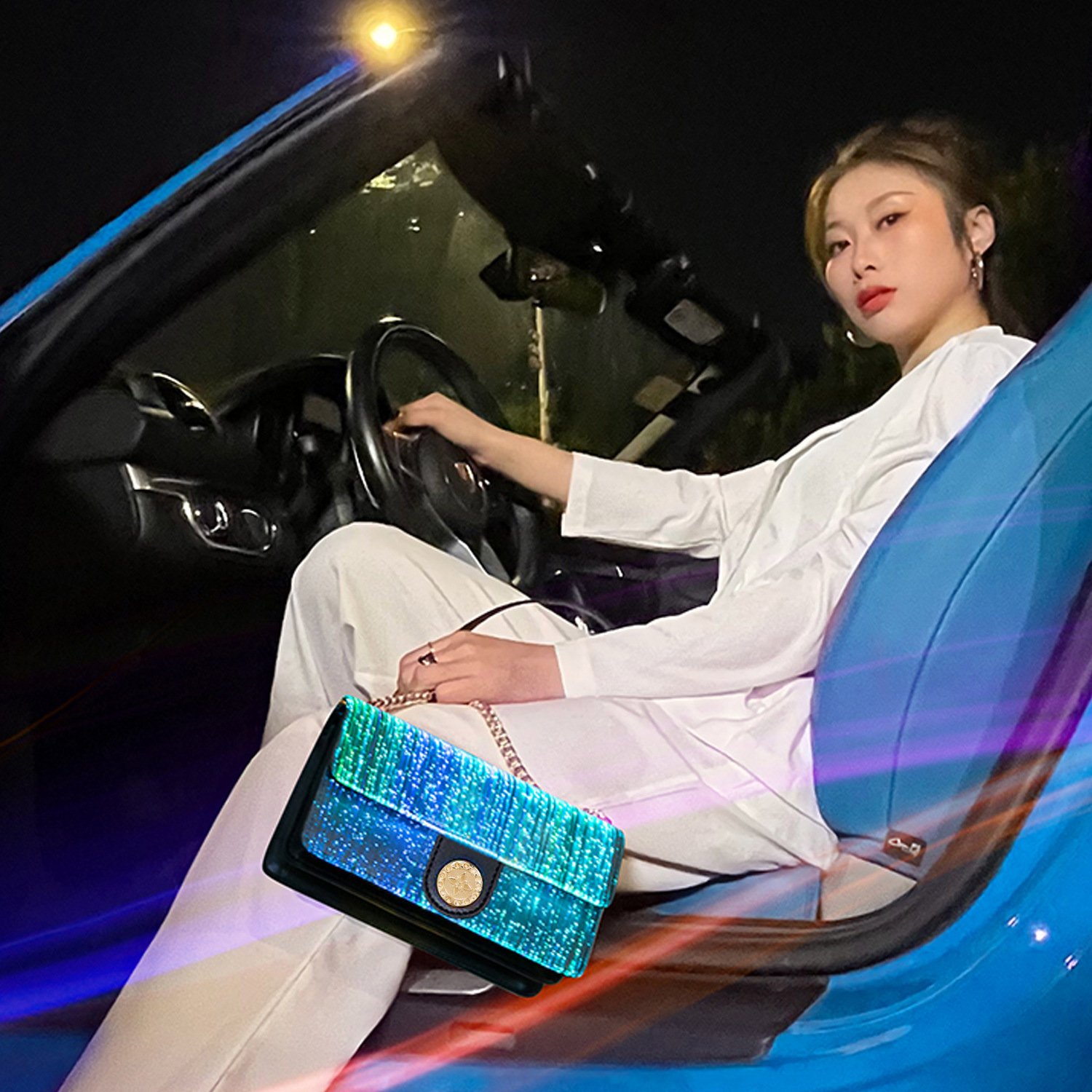 حقيبة نسائية صغيرة مربعة مضيئة مصنوعة من الجلد والألياف البصرية