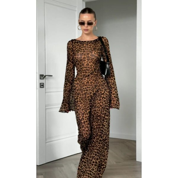 فستان بطبعة جلد النمر على الطراز الأوروبي والأمريكي، برقبة مكشوفة وأكمام جرس