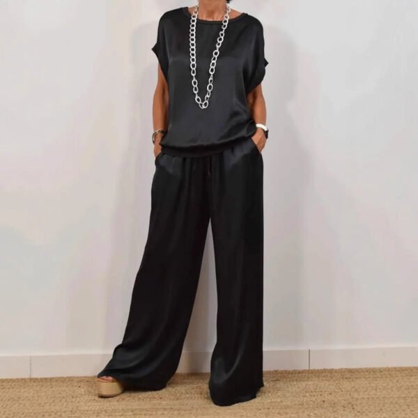 بدلة كاجوال، قميص فضفاض، بنطال واسع الساق