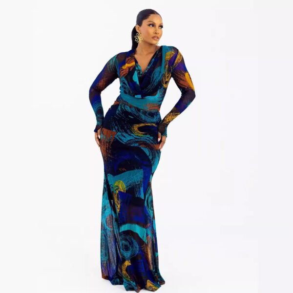 60bd2579-feee-40d6-a2be-6703a1960729.jpg فستان ضيق بأكمام طويلة مطبوع