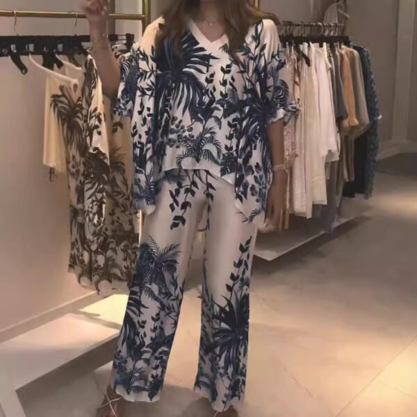 بدلة صيفية أنيقة وعصرية للنساء، بياقة على شكل حرف V وأكمام راجلان مطبوعة، مستوحاة من الأزياء الأوروبية والأمريكية