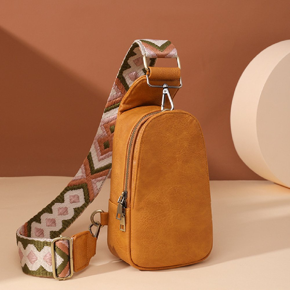 حقيبة خصر نسائية متعددة الألوان بتصميم عصري وأنيق