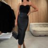 02590689-b2b2-46d1-bc2b-b11ab54bea89.jpg تنورة نسائية أنيقة وعصرية بجيوب جانبية مناسبة للحفلات