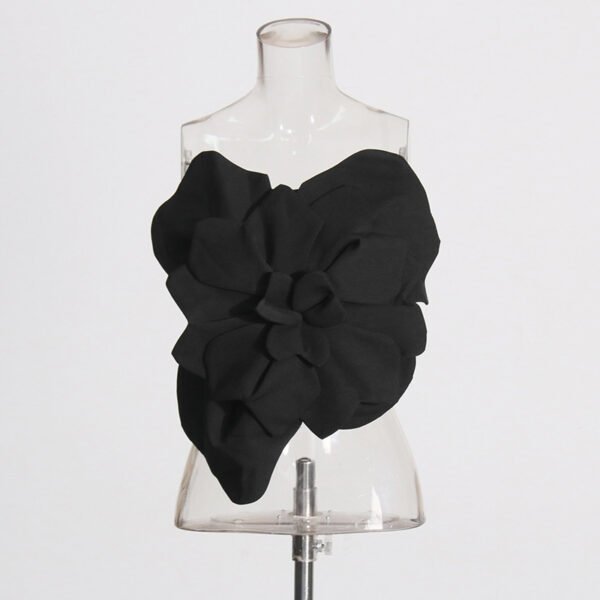 صدرية أنبوبية بدون ظهر مزينة بزهرة ثلاثية الأبعاد