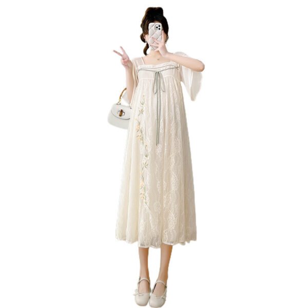 فستان مطرز كبير الحجم للحوامل