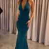 ff11f21f-ff68-44cf-bd95-65d14608de4a.jpg فستان ماكسي مكشوف الظهر بياقة هالتر وأشرطة