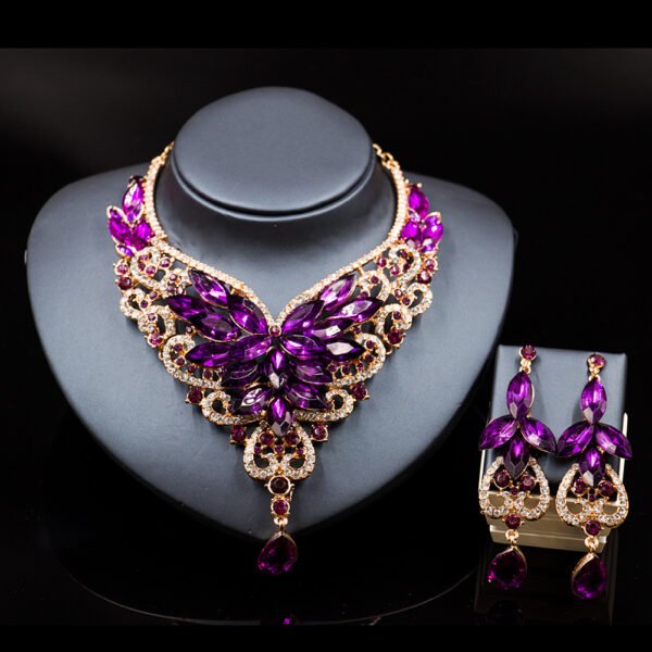 طقم عقد وأقراط للعروس بألوان مبالغ فيها على الطراز الأوروبي والأمريكي، مصنوع من سبائك معدنية