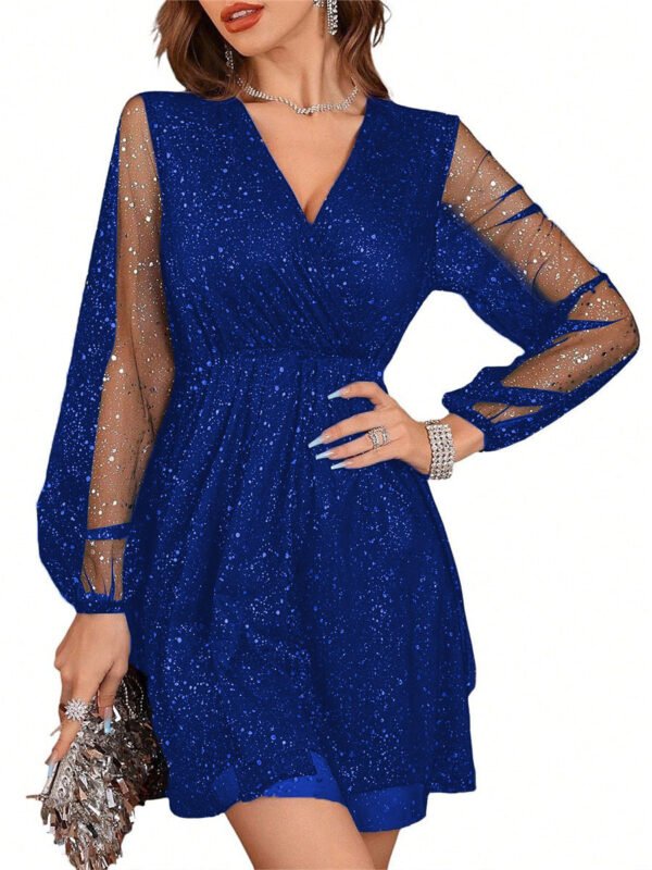 45eb2b1d-5cad-467c-b4f1-a8065f5d635e.jpg فستان ميدي نسائي بأكمام ثلاثة أرباع وفتحة رقبة على شكل حرف V وخياطة