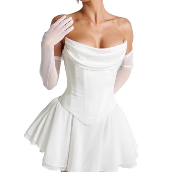 4ab7a7fe-0e37-4659-b28f-6d8eece6a39a-10.jpg فستان قصير بأكمام طويلة بلون موحد على الطراز الفرنسي