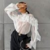 53c9c1b0-b556-4aec-bcac-00cbabb1705b-8.jpg قميص تينسل أنيق بياقة واقفة مكشكشة