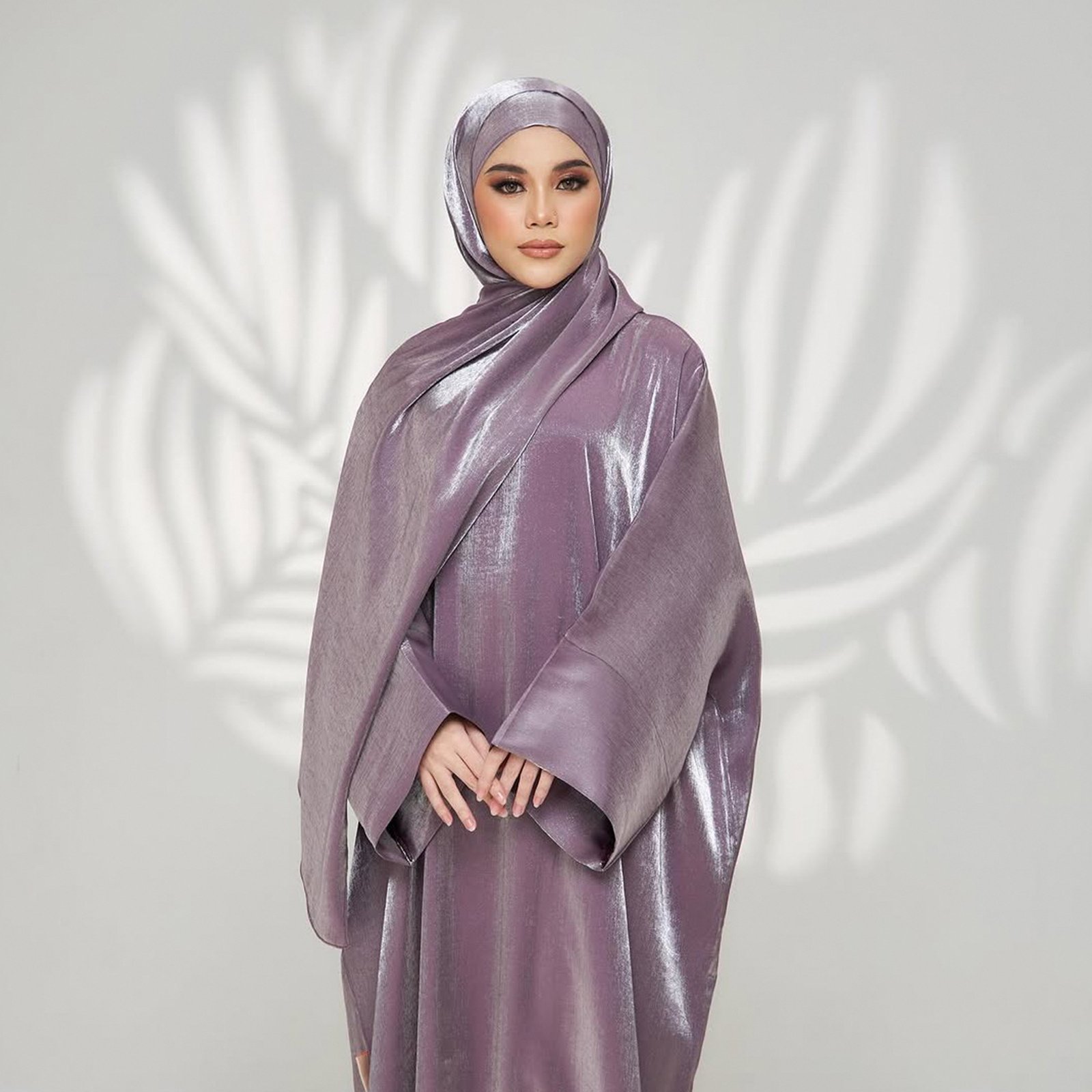 3d0f3026-48ed-4308-bf96-45ff82d57736.jpg فستان أنيق ملون طويل