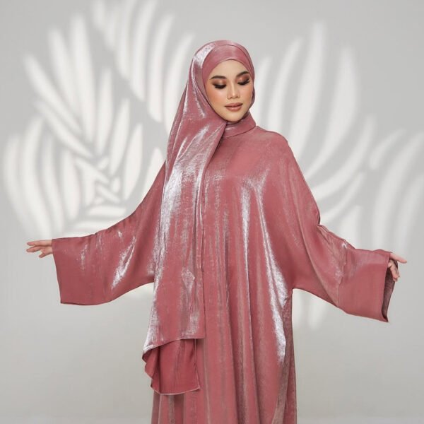 81311792-4f37-45ec-9288-65a899653642.jpg فستان أنيق ملون طويل