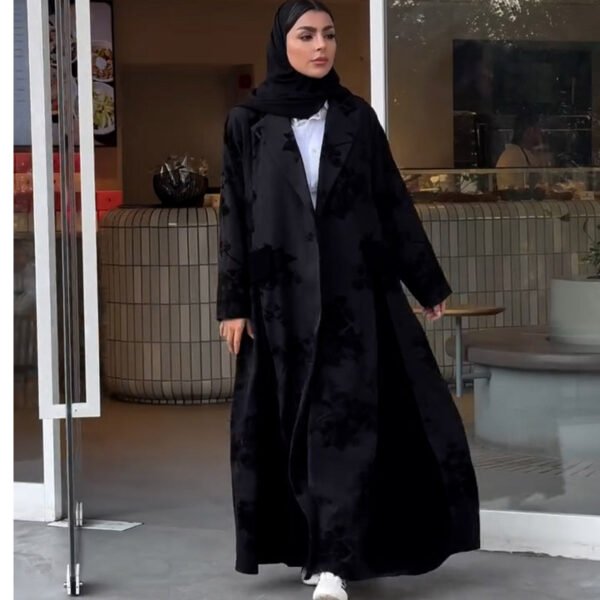 b2fc7b78-c6e4-4bc0-bd65-abaa4b771b81.jpg فستان طويل فضفاض من ملابس نسائية خاصة