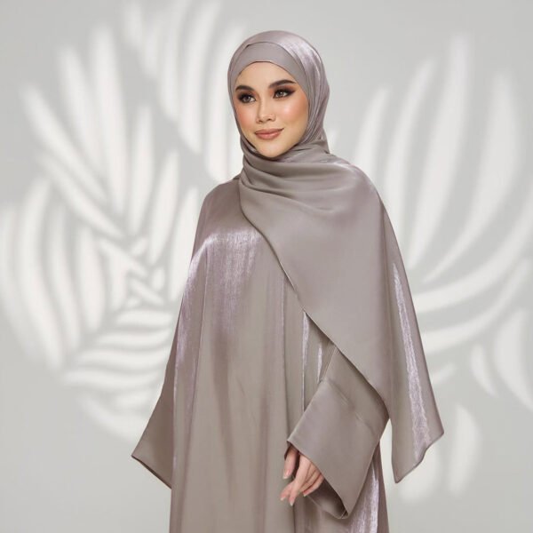 f538f4bc-4098-4560-befd-7e85b9518a3e.jpg فستان أنيق ملون طويل